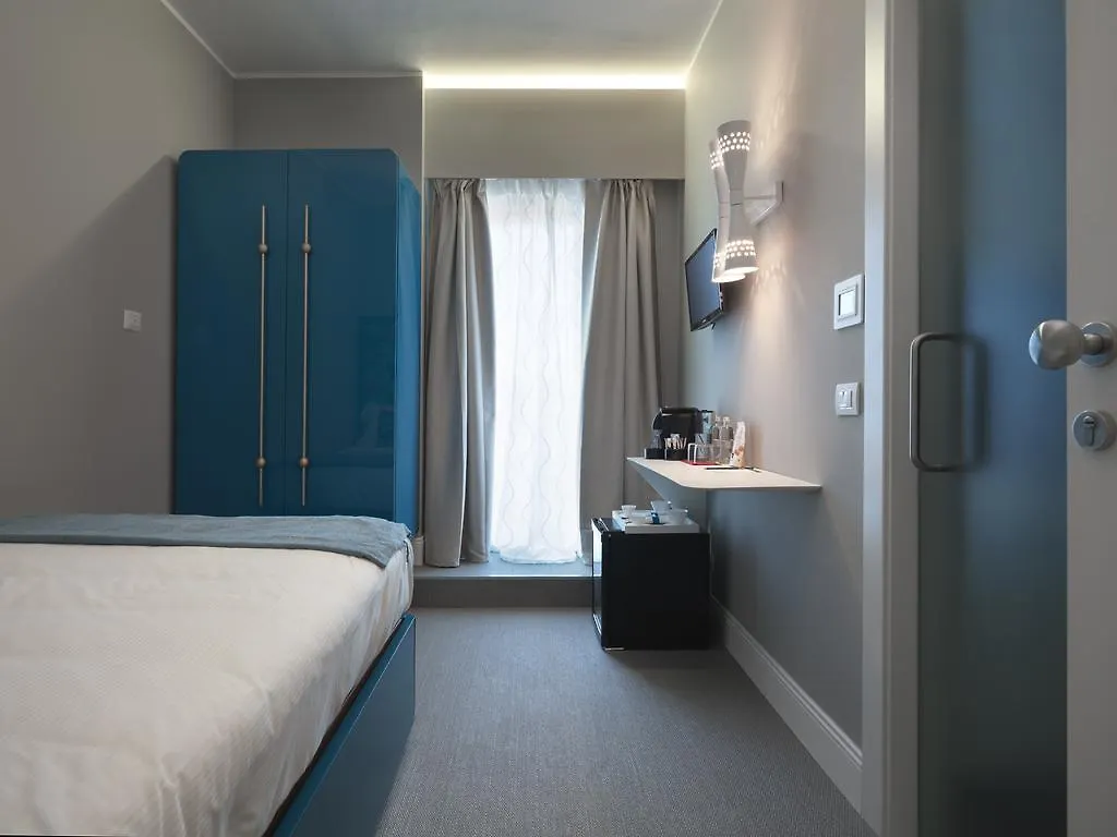 Anjoy&Bleev Rooms Rho Bed & Breakfast